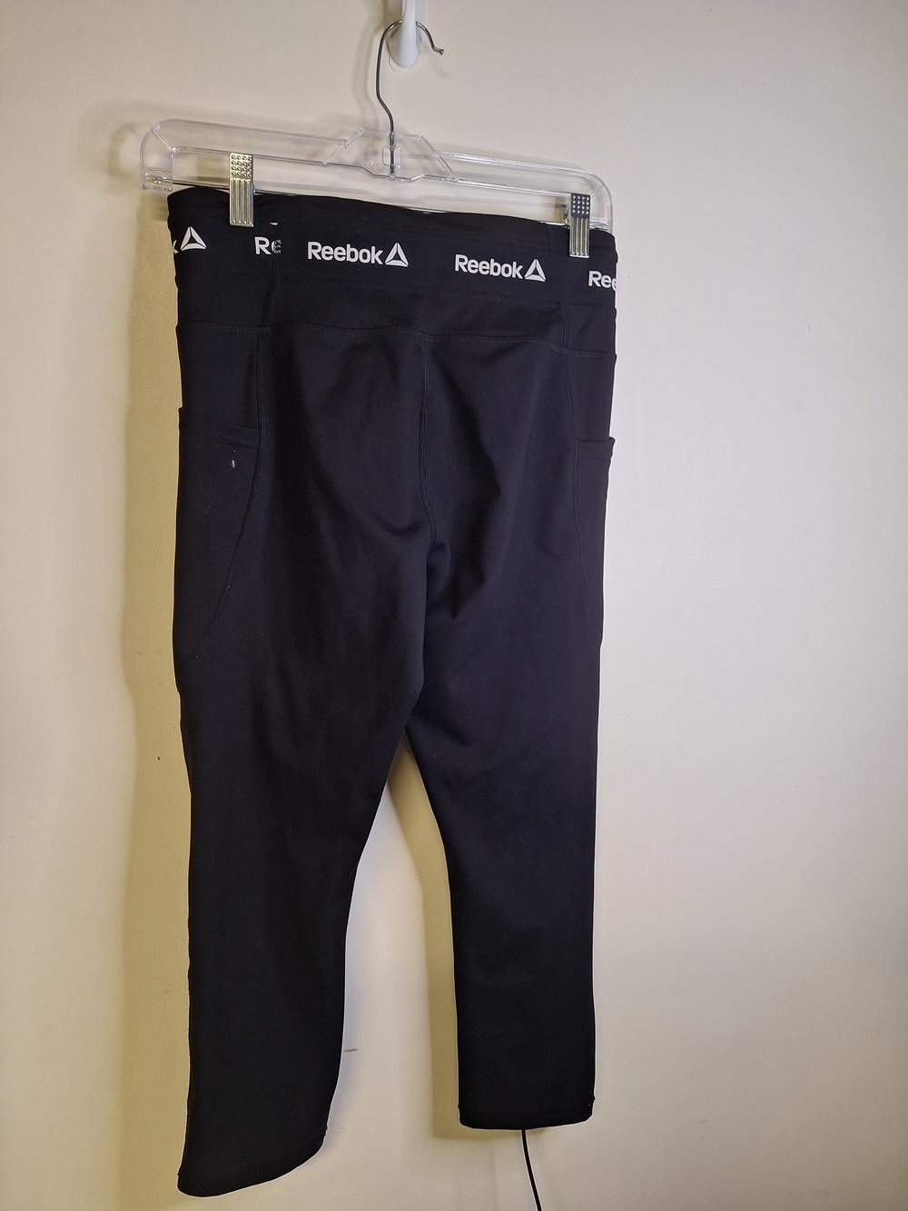Reebok Black Athletic Capri Leggings with Logo Waistband Size Med